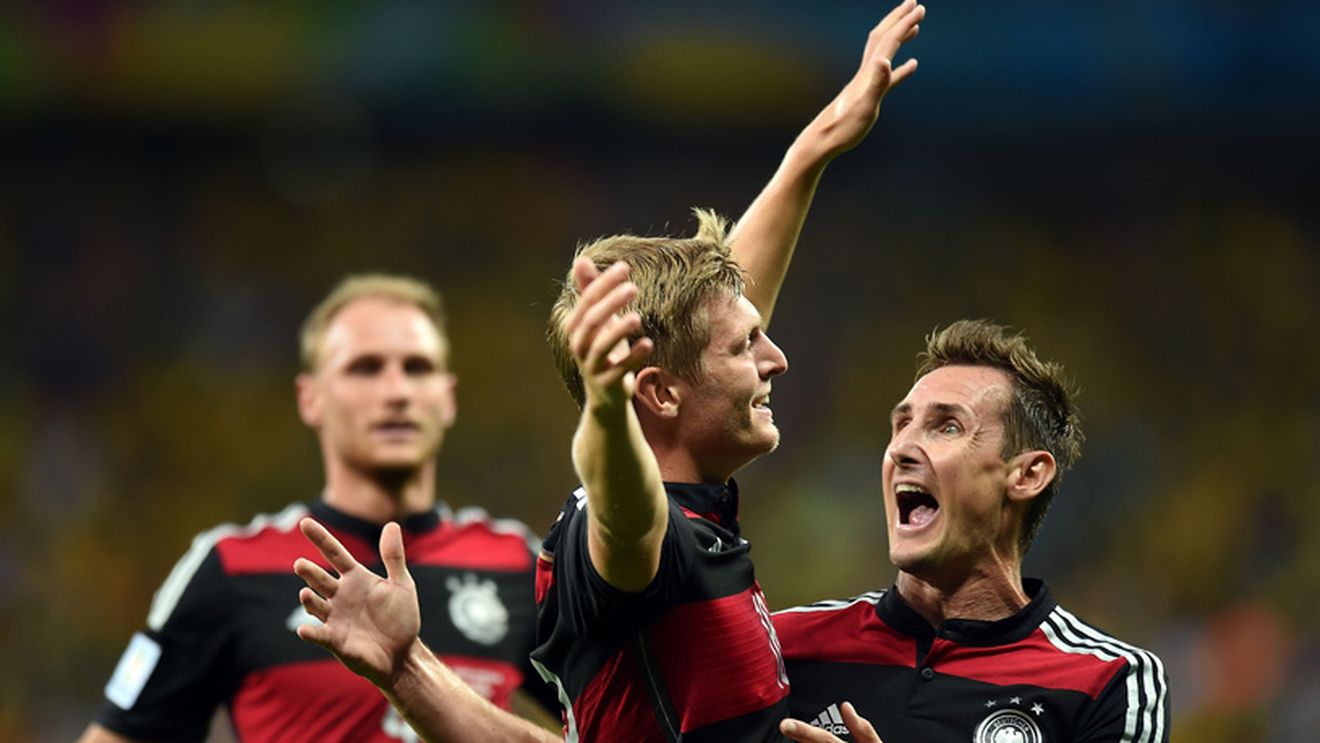 Kroos, "dirijorul - marcator": a înscris cea mai rapidă dublă din istoria CM. Zece recorduri impresionante stabilite după Brazilia - Germania 1-7