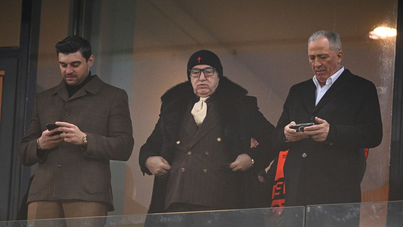 „Steaua e singura Steaua”. Ce spune vedeta TV despre o ofertă de la Gigi Becali de a scrie imnul FCSB. VIDEO EXCLUSIV „ALTCEVA”
