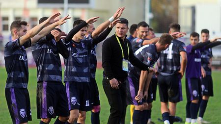 Antrenorul Politehnicii Timișoara e pesimist pentru ce va urma în Liga 2: ”E totul compromis. Ar fi mai bine să anuleze actualul campionat.” Ce crede despre sistemul play-off şi play-out