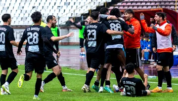 CS Dinamo nu a sărbătorit prea mult promovarea și a trecut la treabă! Florin Bratu a anunțat noi acorduri cu șase jucători: ”Să îmbunătățim lotul, să fim cât mai buni”