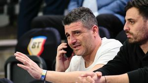 „Am pierdut 1-3 de la 1-0 și am anunțat jucătorii că plec, lucrurile sunt închise”. Intervenție de urgență a lui Daniel Niculae asupra demisiei de antrenor în Superliga! VIDEO EXCLUSIV