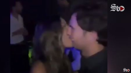 Imaginile scandaloase care îi pot distruge căsnicia unui celebru pilot de Formula 1! Și-a cerut imediat scuze soției când au fost făcute publice: ce a făcut cu o blondă și cu o brunetă pe yacht! | VIDEO