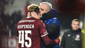 Fostul președinte al Rapidului îi dă fiori lui Marius Șumudică după transferurile lui Boupendza și N'Jie: „E foarte greu să-i disciplinezi pe africani!”. EXCLUSIV