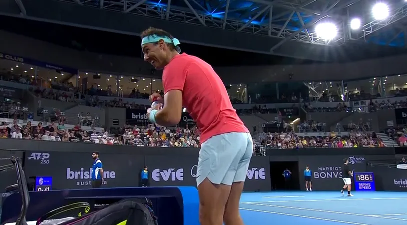 Rafael Nadal a jucat primul meci oficial după o pauză de un an! Partida de la Brisbane nu a avut istoric. FOTO & VIDEO