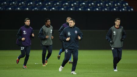 L-a impresionat pe Ilie Stan și i-a făcut loc în primul 11:** "E un băiat de calitate, un om sensibil!"