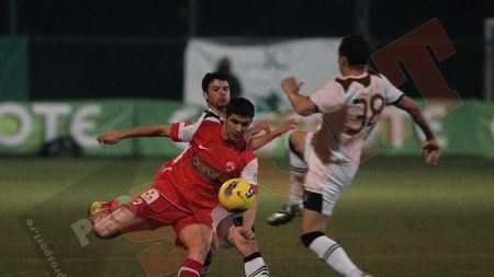 Risipă de goluri în fața lui Cheltuială:** Dinamo-Zimbru Chișinău 4-0