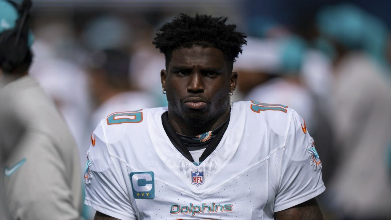 Cel mai ciudat proces. Modelul care își vinde pozele și face o avere l-a dat în judecată pe milionar pentru că i-a rupt piciorul, desi apoi s-au iubit