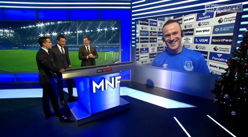 Ca între legende :). Rooney către Carragher, în direct: 