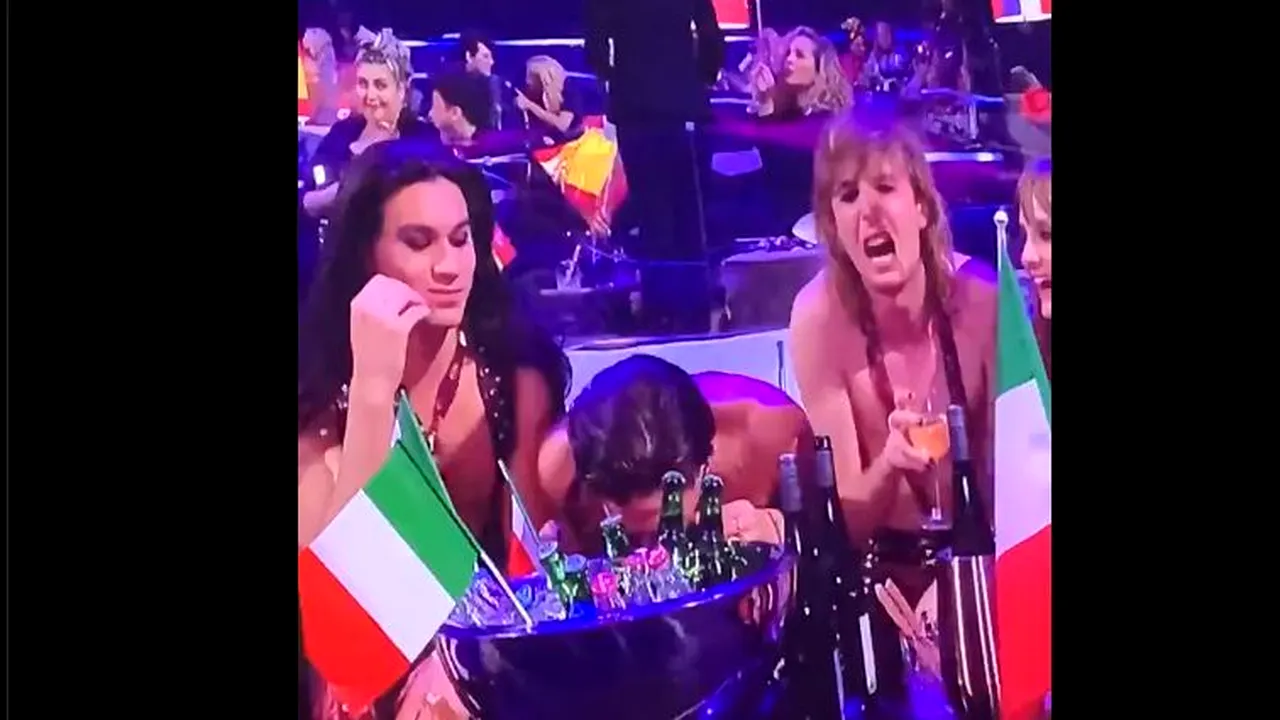 Incident șocant petrecut în direct la Eurovision! Italianul care a câștigat concursul, filmat în timp ce trăgea pe nas. Cum i-a atras atenția un coleg | VIDEO