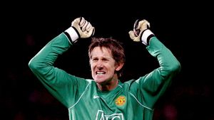 Știați că... Edwin van der Sar a fost la un pas de Liverpool? "M-am gândit serios, dar m-au contactat cei de la Juventus." Un alt olandez a profitat 