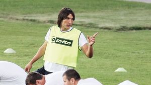 Alexa: "Să dea gol Zicu și Helder"