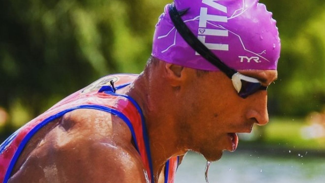 Noul agent FIFA din România care practică triatlonul și e avocat de 16 ani! A mers la TAS dar nu pentru a reprezenta fotbalul. „Meseria asta va deveni altceva”. SPECIAL