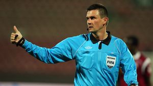 La ce face aluzie Porumboiu? Penalty-ul dat de Colțescu pentru CFR cu Viitorul, prilej să fie evocat trecutul lui Balaj: "Cred că era 'dopat' și el. I-au rămas amintiri prea tari despre CFR! Păcat că a fost arbitru"