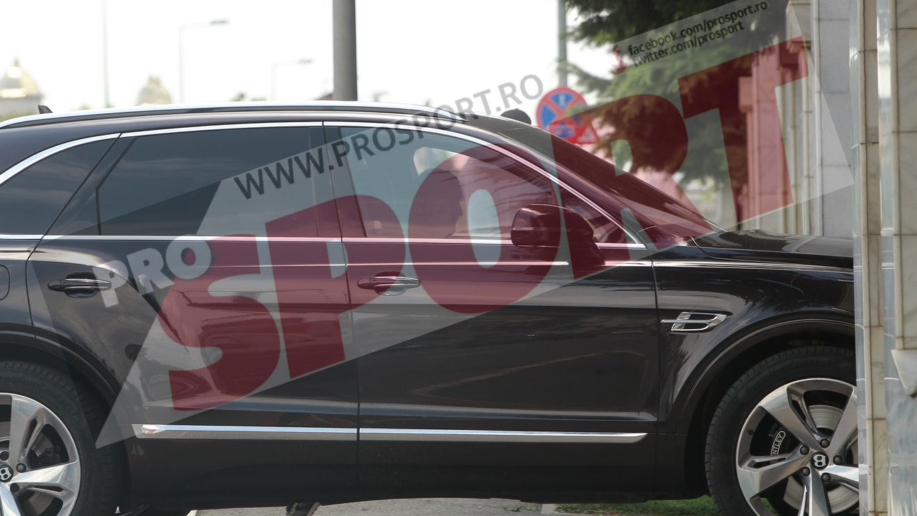 Gigi Becali a atras toate privirile în București. FOTO | Cum a fost surprins patronul FCSB