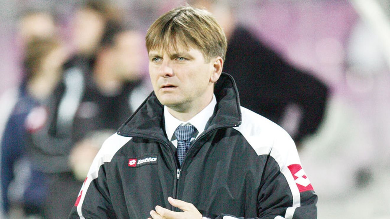 Uhrin: "Trebuie făcute unele schimbări la Poli"