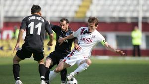 I-a curentat Hizo!