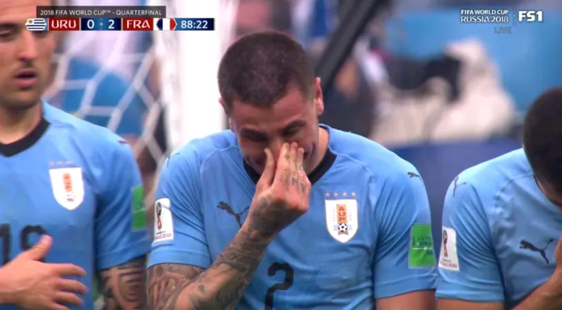 Imaginile neputinței. Ce a putut face un fotbalist din naționala Uruguayului înainte de finalul meciului cu Franța | VIDEO