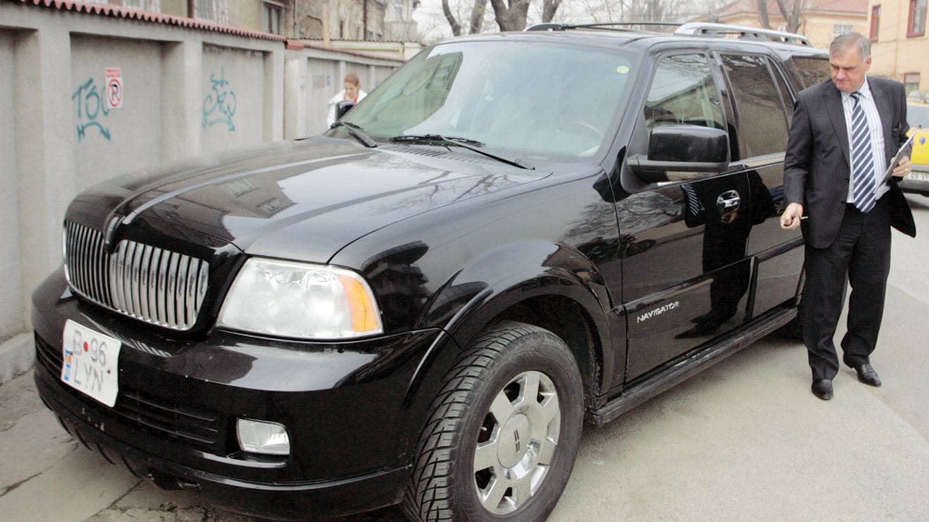 Bani mulți, masini prezidentiale!