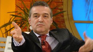 Becali:** "Vreau să-l văd odată titular pe Ionescu!"