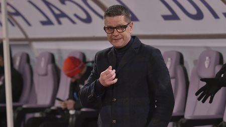 Situație unică în fotbalul românesc! Flavius Stoican, chemat în vestiarul arbitrilor de Marcel Bîrsan după FC Argeș - Dinamo 2-1