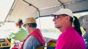 Peluza Cătălin Hîldan cheamă fanii dinamovişti la statuia lui Ivan Patzaichin. „Ne-a făcut atât de mândri în deceniile în care a dominat apele lumii"