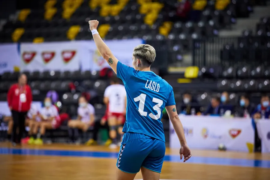 costica buceschi a condus echipa din fata televizorului