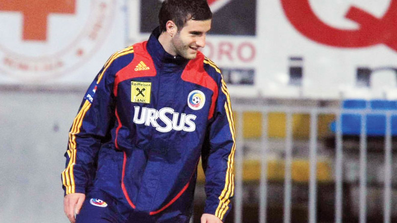 Piți către Max Nicu:** "Fără frică!"