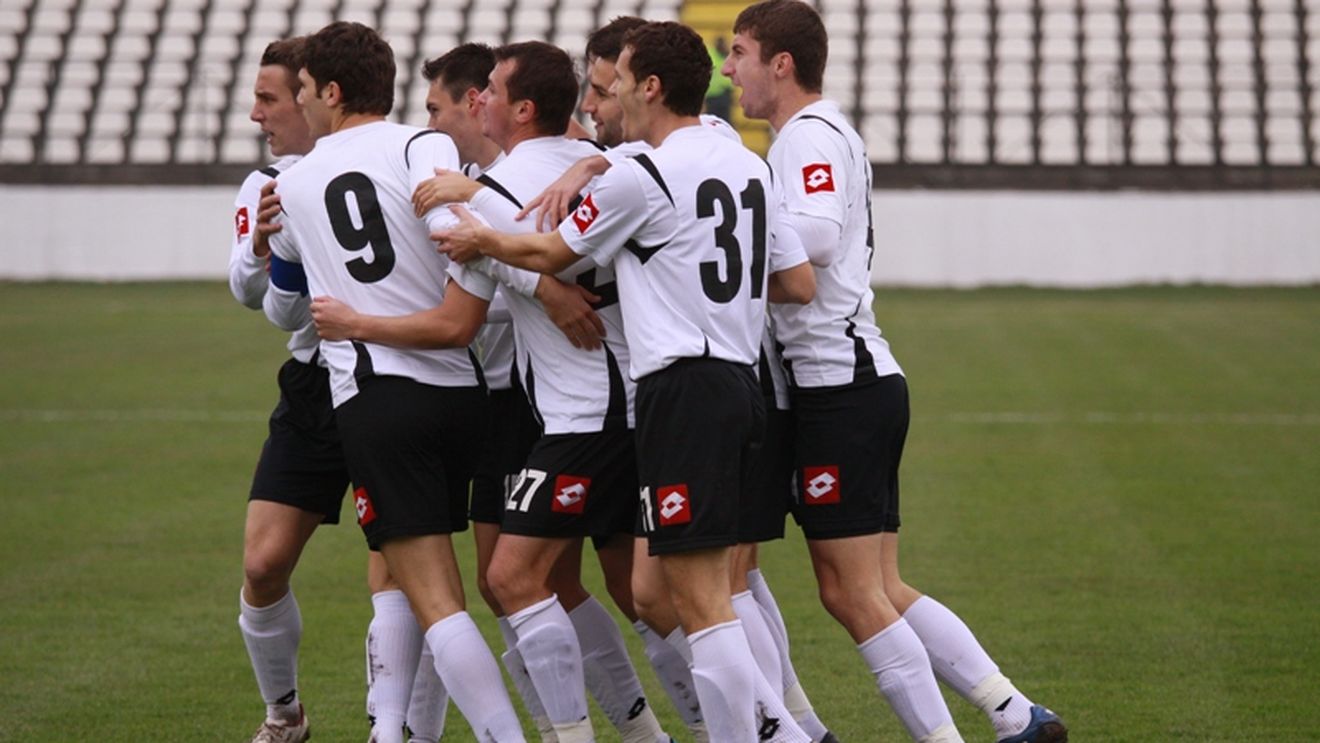 Ce mai vinde Șiman?** Vezi câți bani a scos din 'Afacerea Sportul'!