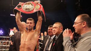 Bute, gata de super meciul cu Froch:** "A venit momentul să-mi apăr centura și în străinătate!"