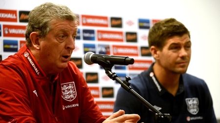 Legendă vie!** Gerrard, la selecția cu numărul 100! FOTO FABULOS Cum a marcat momentul starul lui Liverpool