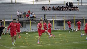 Ultimii din curtea școlii! FC Hermannstadt a sunat adunarea cu o săptămână și jumătate înainte de startul noului sezon de Liga 2. Antrenorul sibienilor și jucătorii prezenți la reunire