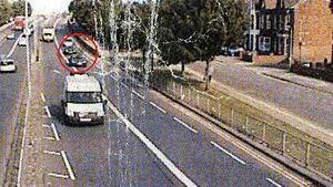 Cea mai stupidă amendă luată vreodată de o șoferiță. Incredibil pentru ce a fost sancționată, polițiștii ridică din umeri. Vezi ce s-a întâmplat