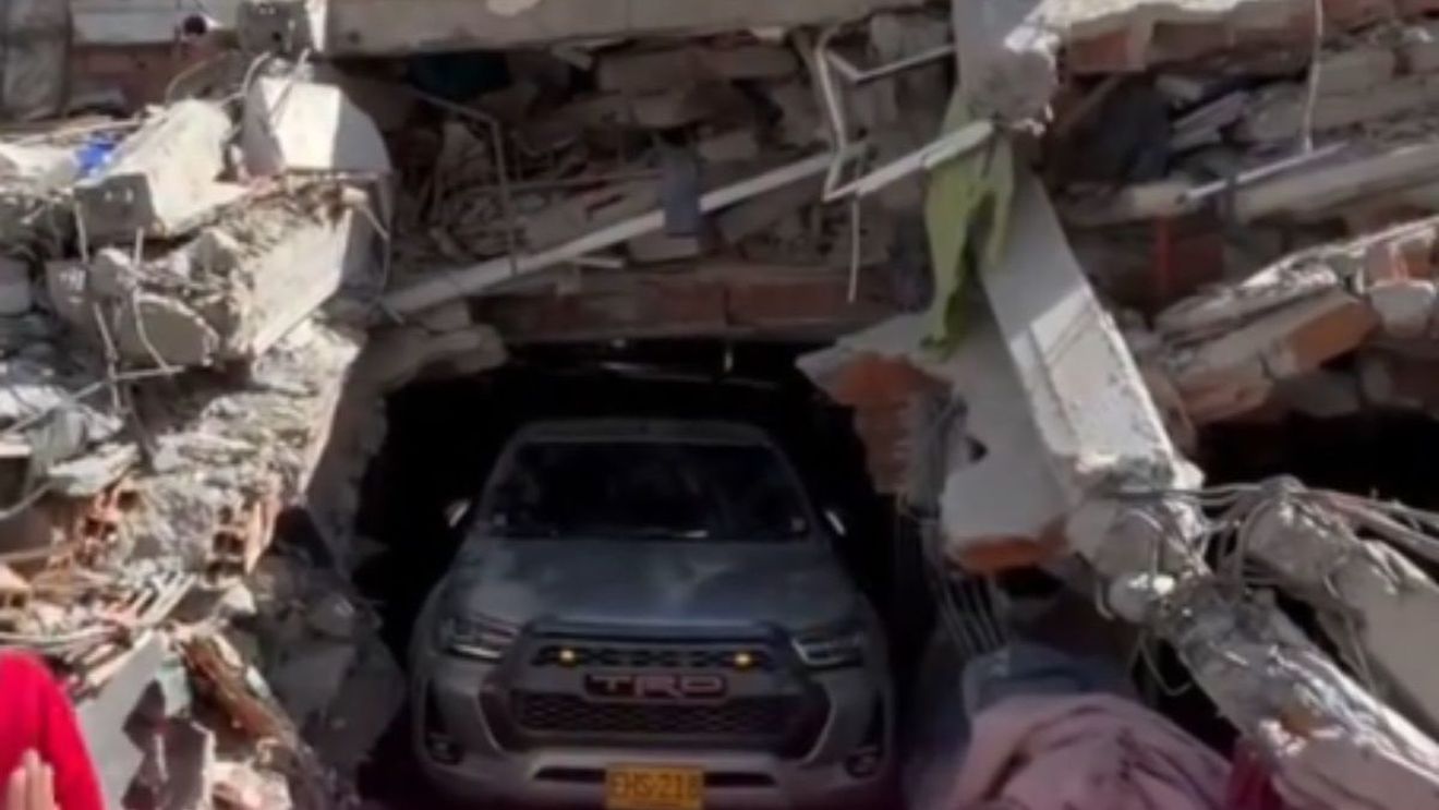 E aproape ireal cum a fost descoperită o mașină Toyota între dărâmături după cutremurul devastator din Columbia