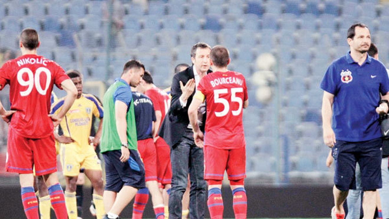 Situație explozivă la Steaua! Becali îi ignoră, steliștii nu mai suportă:** "Nu se mai poate așa!" MM, băgat în ședință de jucători! Cum a reacționat Gigi