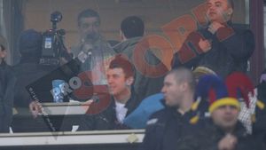 Ultrașii din Peluza Sud, la un pas să fie evacuați!** Becali: "O să stați toată viața la TV!"