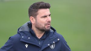 Petrolul lui Adrian Mutu riscă retrogradarea directă în Liga 3! Alte 4 echipe din Superliga sunt la un pas de prăbuşirea financiară