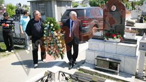 FOTO "Tunarul Craiovei", comemorat în Bănie