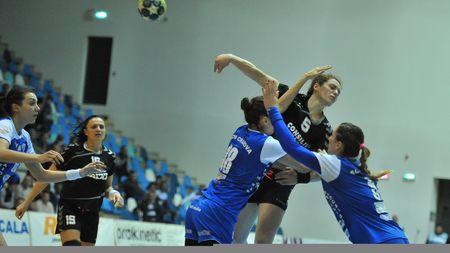 Urnele pentru tragerea la sorți a grupelor Cupei EHF. SCM Craiova și HC Zalău au fost incluse în urna a 3-a. Cum ar arăta cea mai ușoară grupă, dar și cea mai dificilă pentru formațiile din România