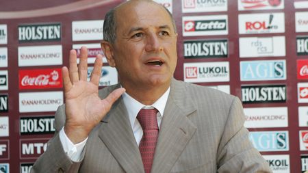 „Nu avem pe cine să luăm din România"