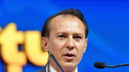 Noul președinte al PNL, Florin Cîțu, a jucat fotbal pentru o echipă din SUA! Câte goluri a marcat atacantul și ce titluri a câștigat