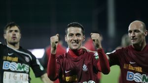 "Sunt fericit că rămân la CFR!"