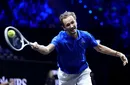 Scandalos! Rusul Daniil Medvedev a aruncat racheta spre public, în Laver Cup, iar adversarul a cerut descalificarea lui. Ce decizie a luat arbitrul