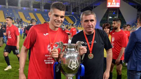 Verdictul lui Gică Hagi despre fiul Ianis: „El a semănat mai mult cu nevastă-mea. Mie mi-au dat mămica şi tăticul asta”