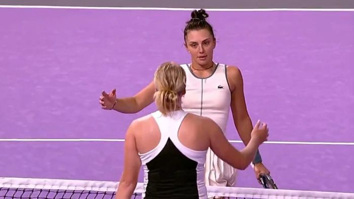 Jaqueline Cristian a reușit surpriza și a învins-o pe urmașa Carolinei Wozniacki, la turneul WTA de la Cluj-Napoca! Avem două românce în „sferturi"