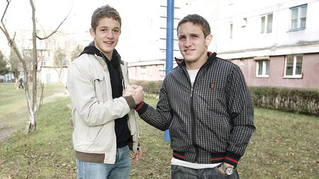 În casă cu „dușmanul"