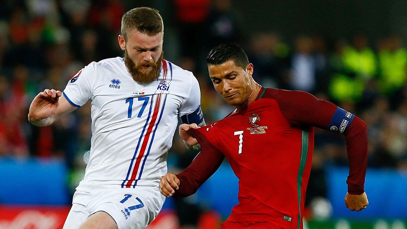 Islandezii "râd" de Ronaldo după 1-1 cu Portugalia: "Nu știe să piardă! Lionel Messi este mereu cu un pas înaintea lui!"