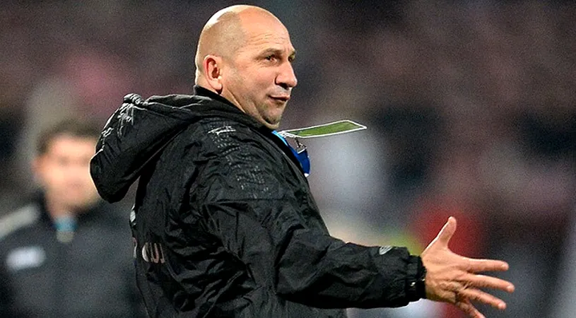 Semne tot mai clare că Roșu nu mai e dorit la UTA.** Arădenii au fost în Ungaria după Vasile Miriuță pentru a-i face o propunere. Au și variantă de rezervă