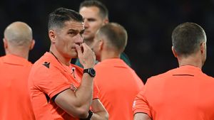 Istvan Kovacs e acuzat că a scos-o pe Olympique Marseille din Liga Campionilor. Clubul a făcut plângere direct la UEFA împotriva arbitrului român