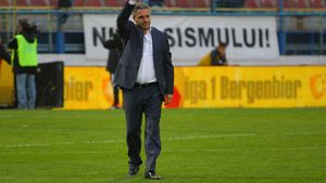 Șumudică, prezentat oficial la Astra:** "Am renunțat la niște bani să revin în fotbalul românesc"