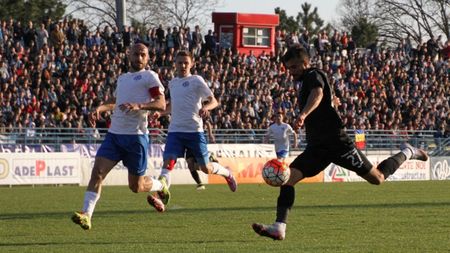 "Trebuie să batem la Craiova dacă vrem să jucăm în Europa League". Prunea își motivează jucătorii înaintea meciului sezonului 